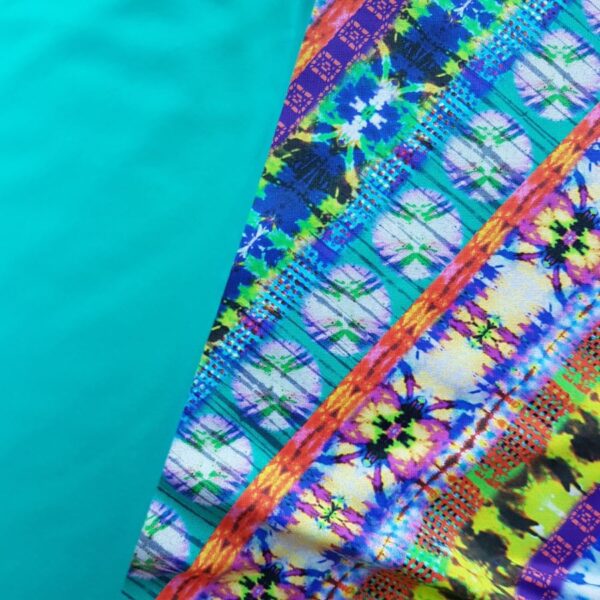 Badelycra diagonal bunt gestreift – Bild 2