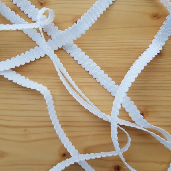 Trägerband mit Bogenkante, 10mm, weiss