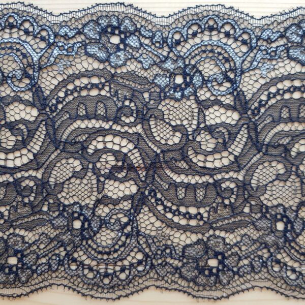 Unelastische Spitze, Ornamente, schwarz mit hellbeige