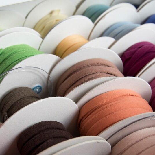 bodywear_made_by_you_velourgummi veloursgummi Nähkurse Zürich Stoffe